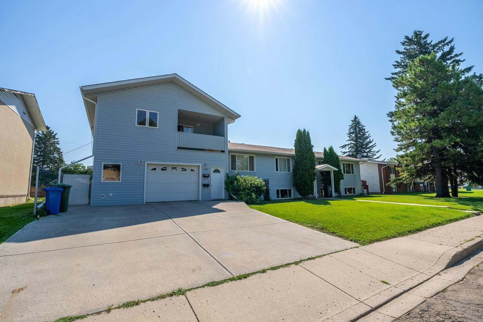 3907-3905 54 Street, Wetaskiwin, AB, T9A 1S7