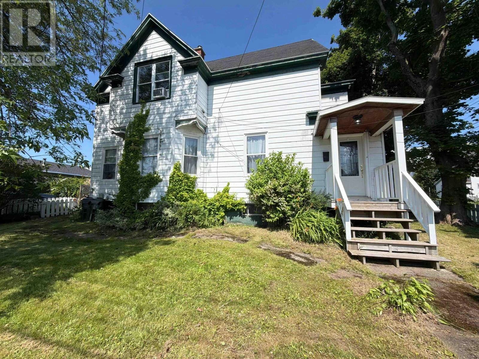 260 York Street, Glace Bay, NS, B1A 2M3