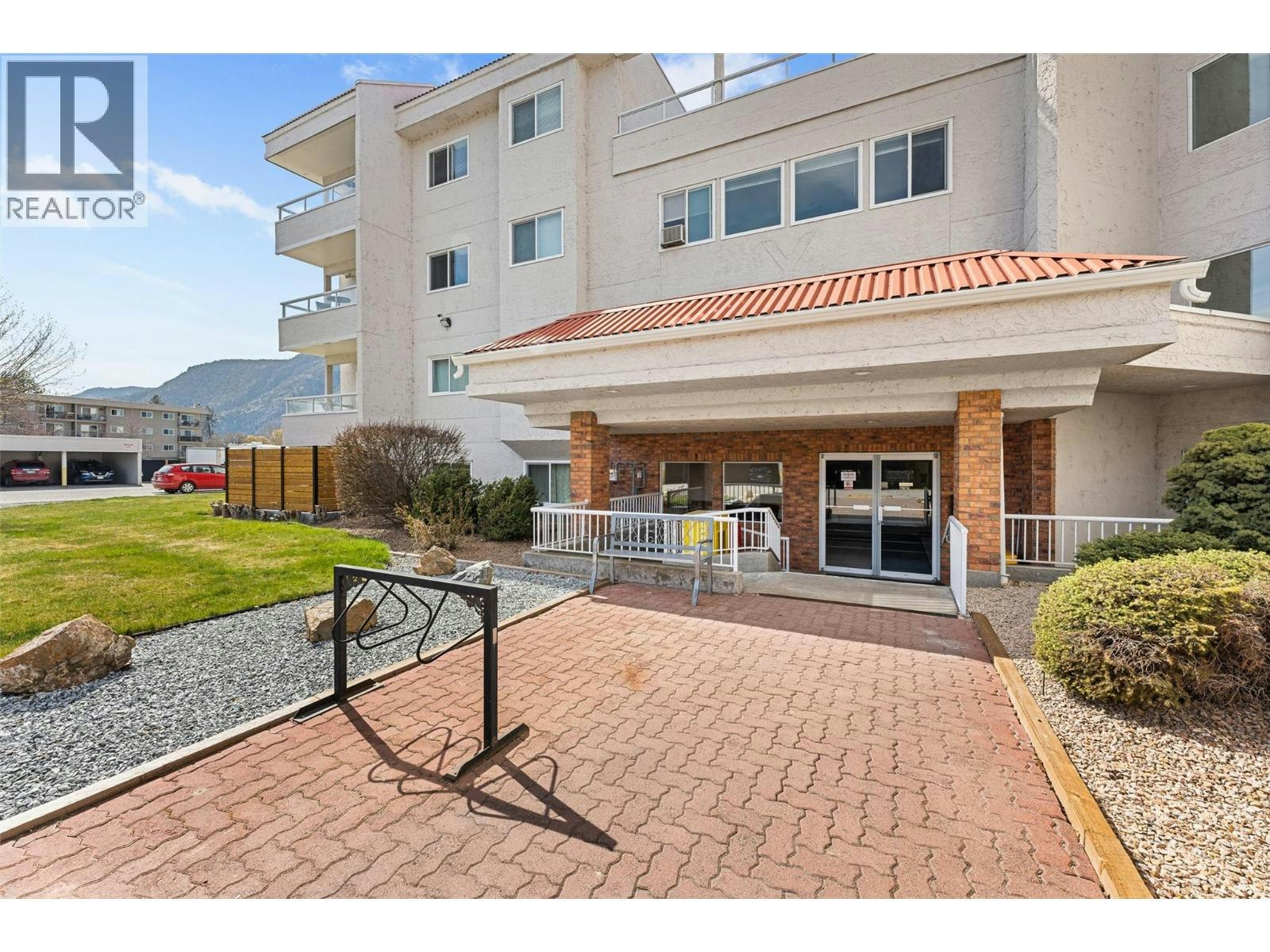 205-284 Yortkon Avenue, Penticton, BC, V2A 3V5