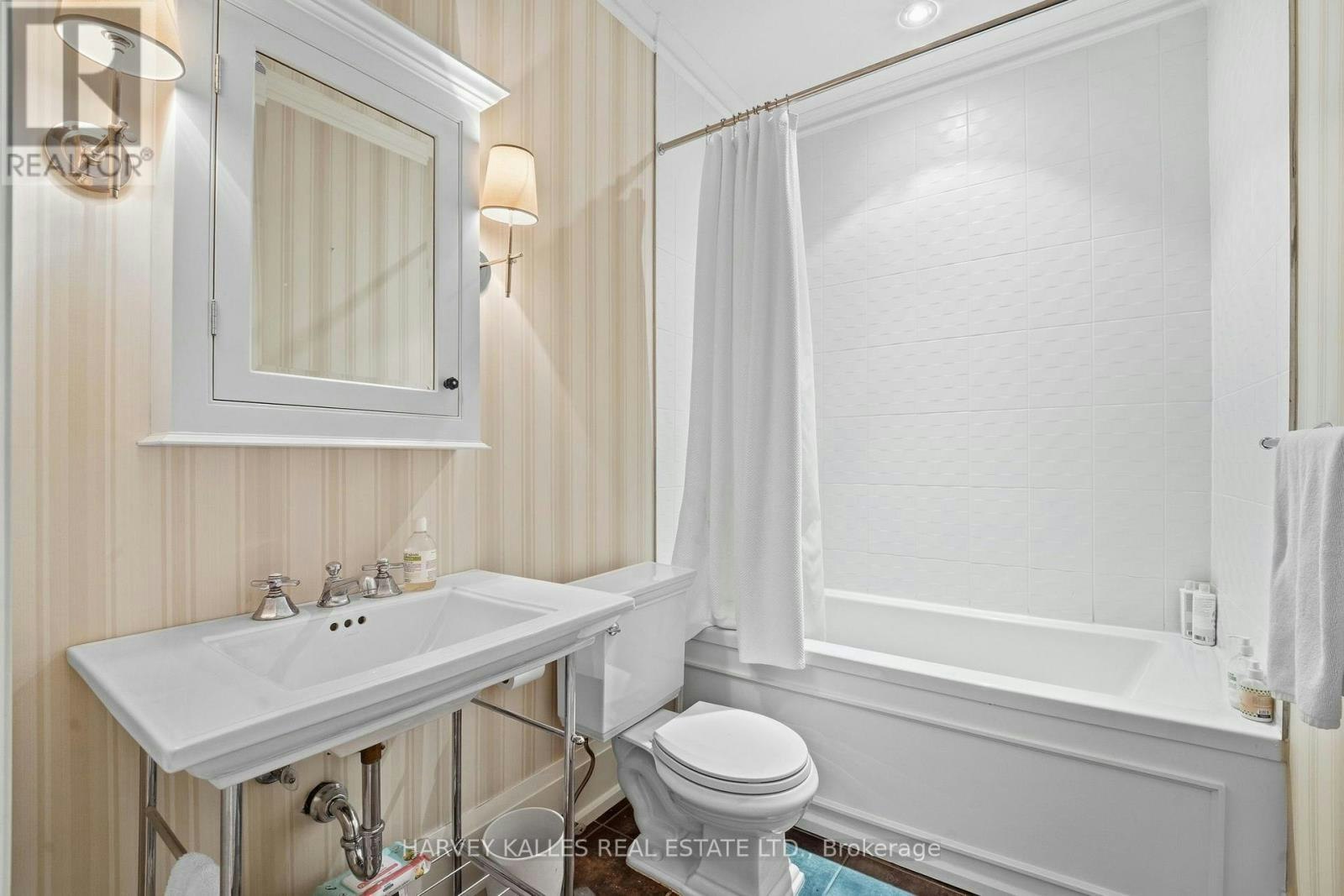 139 Dunvegan Road, Toronto, ON, M5P 2N8 - 41