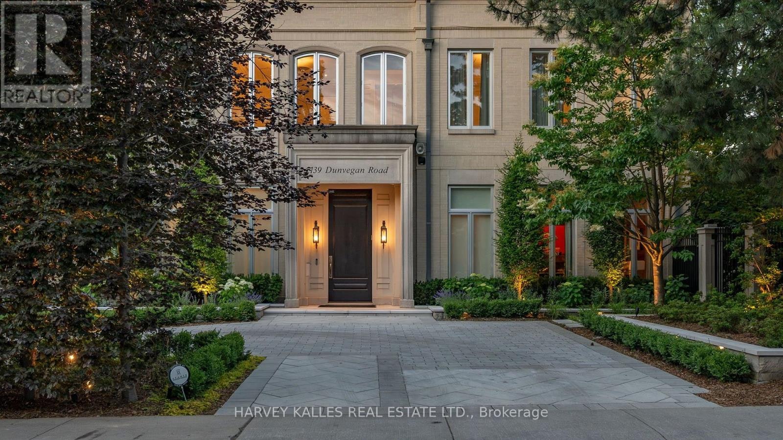 139 Dunvegan Road, Toronto, ON, M5P 2N8