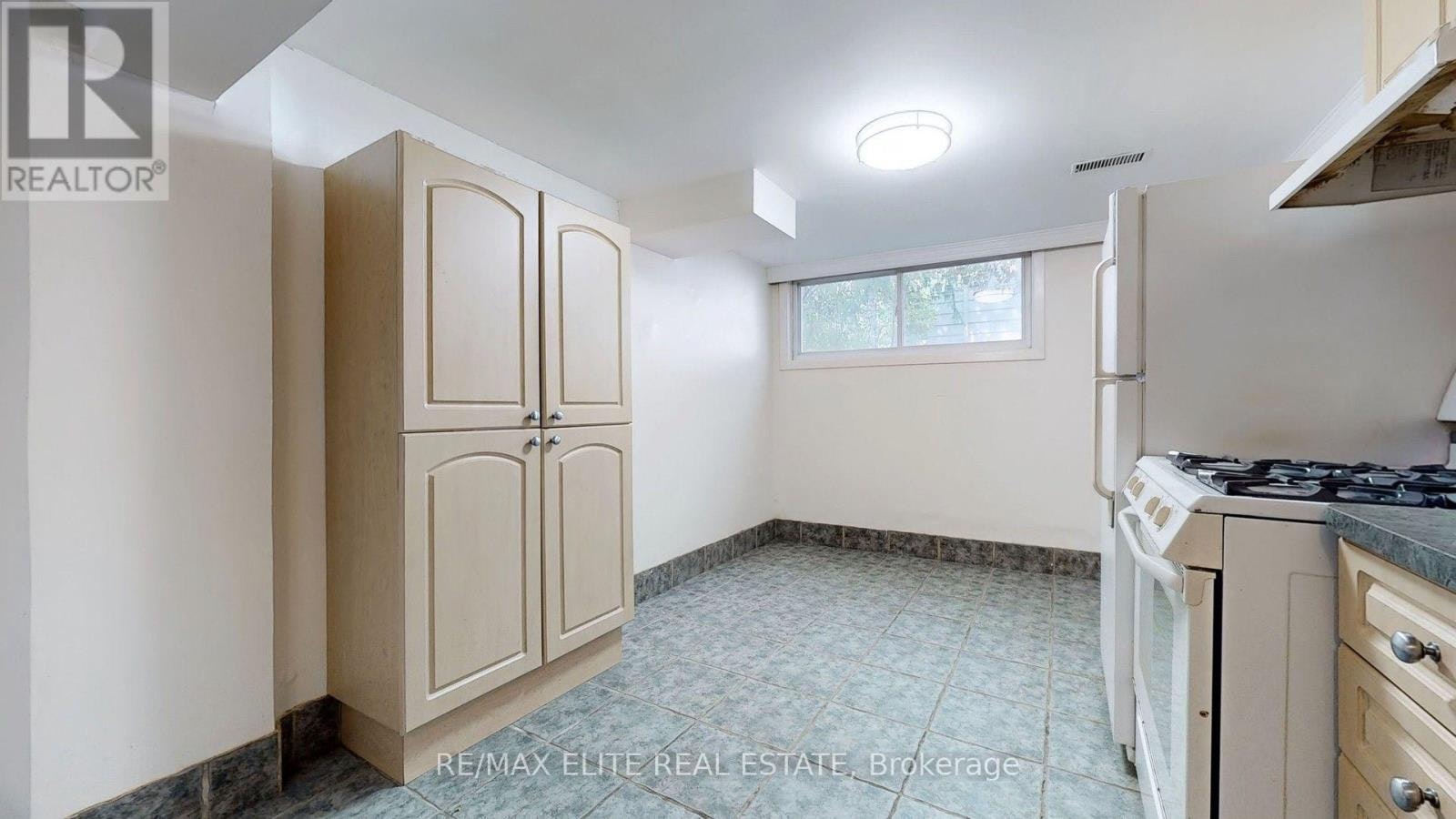 BACK-177 Maple Avenue, Richmond Hill, ON, L4C 2J2 - 11