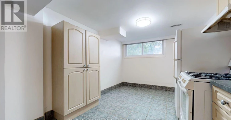 BACK-177 Maple Avenue, Richmond Hill, ON, L4C 2J2 - 11