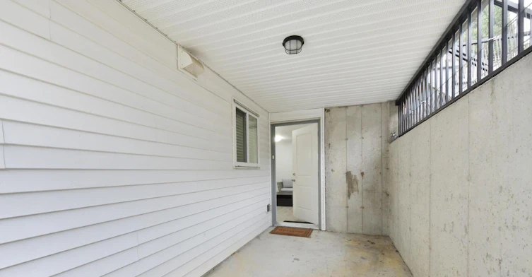 Basement-6125 146 Street, Surrey, BC, V3S 3A1 - 2