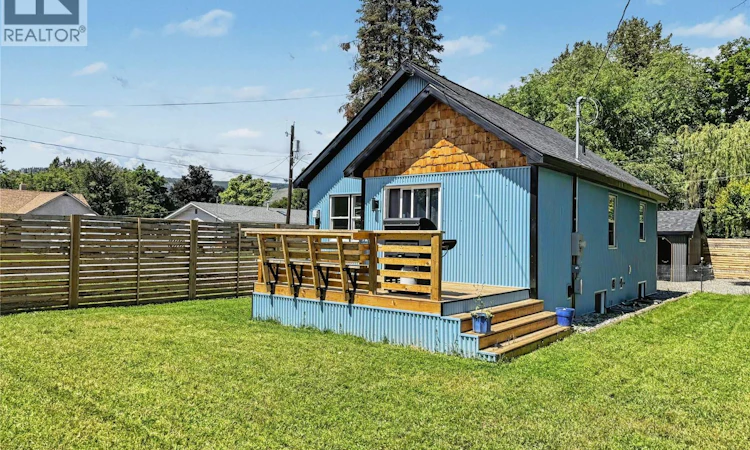 987 Kettle River Drive