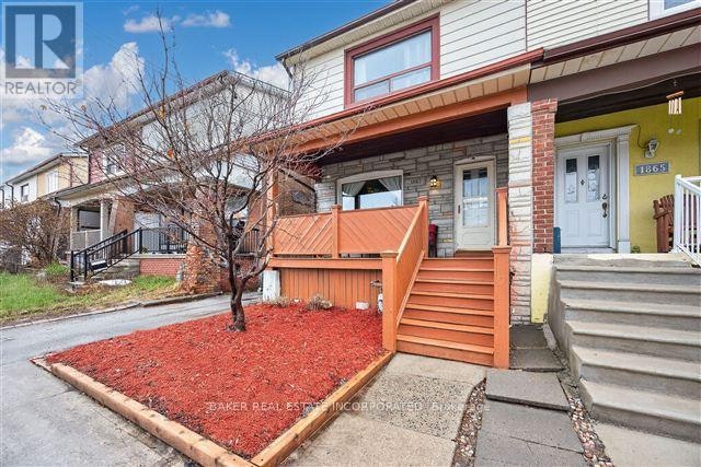 1867 Dufferin Street, Toronto, ON, M6E 3P5