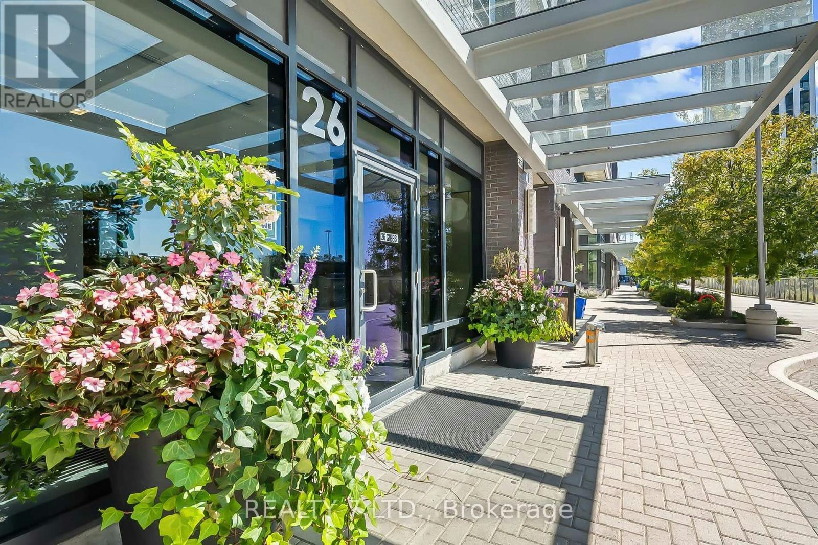 1033-26 Gibbs Road, Toronto, ON, M9B 0E3