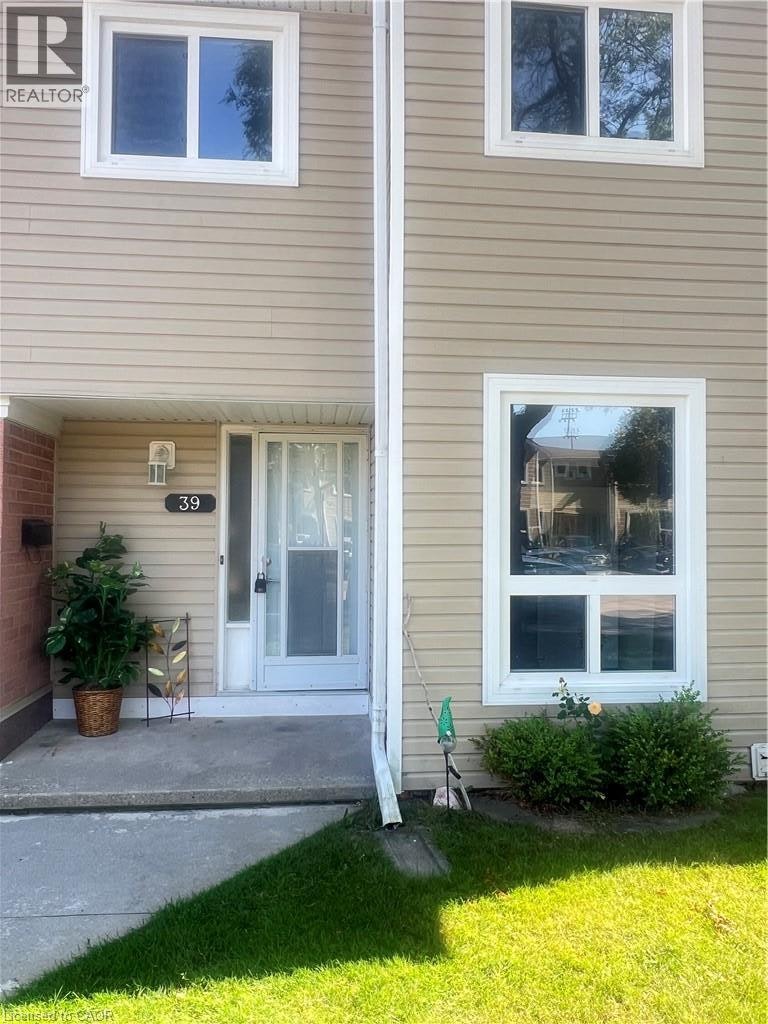 39-160 Rittenhouse Road, Kitchener, ON, N2E 3M4