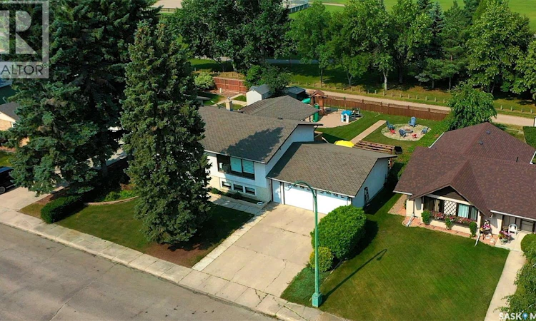 12 Redfield Bay