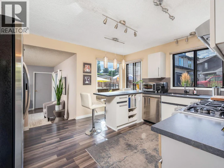 7807 Corona Court, Coldstream, BC, V1B 2C2 - 13