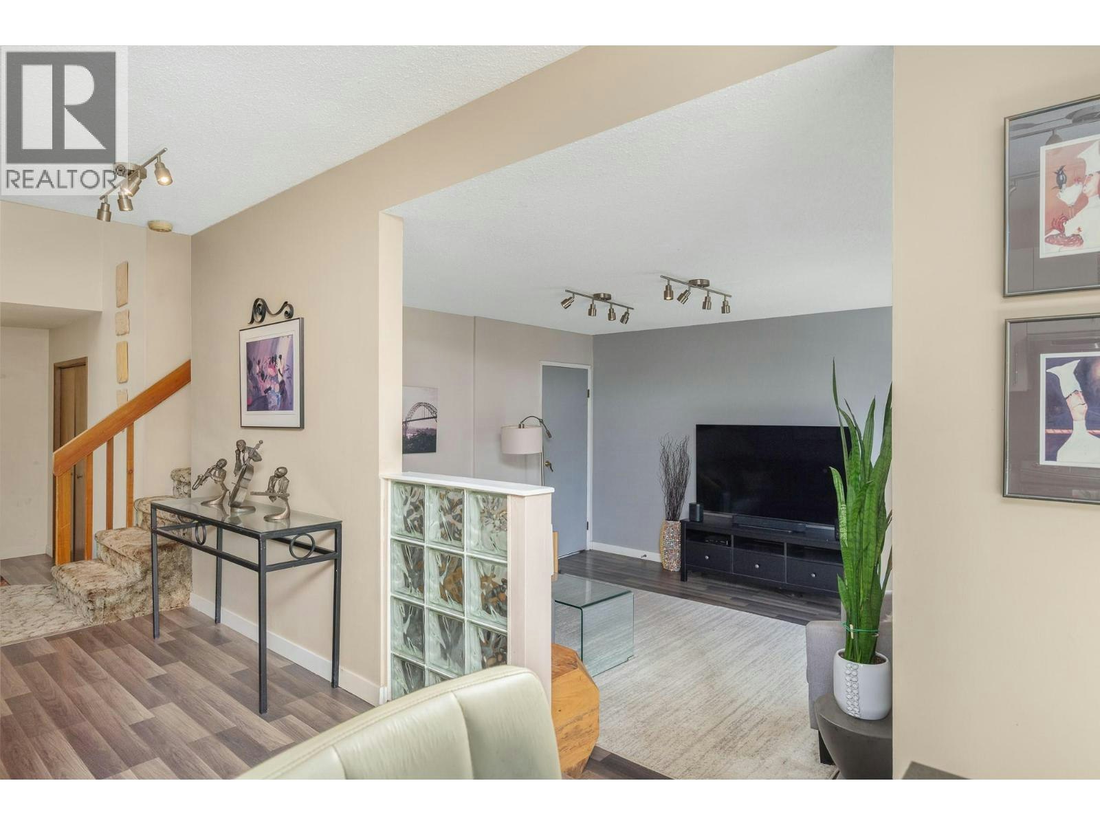 7807 Corona Court, Coldstream, BC, V1B 2C2 - 18
