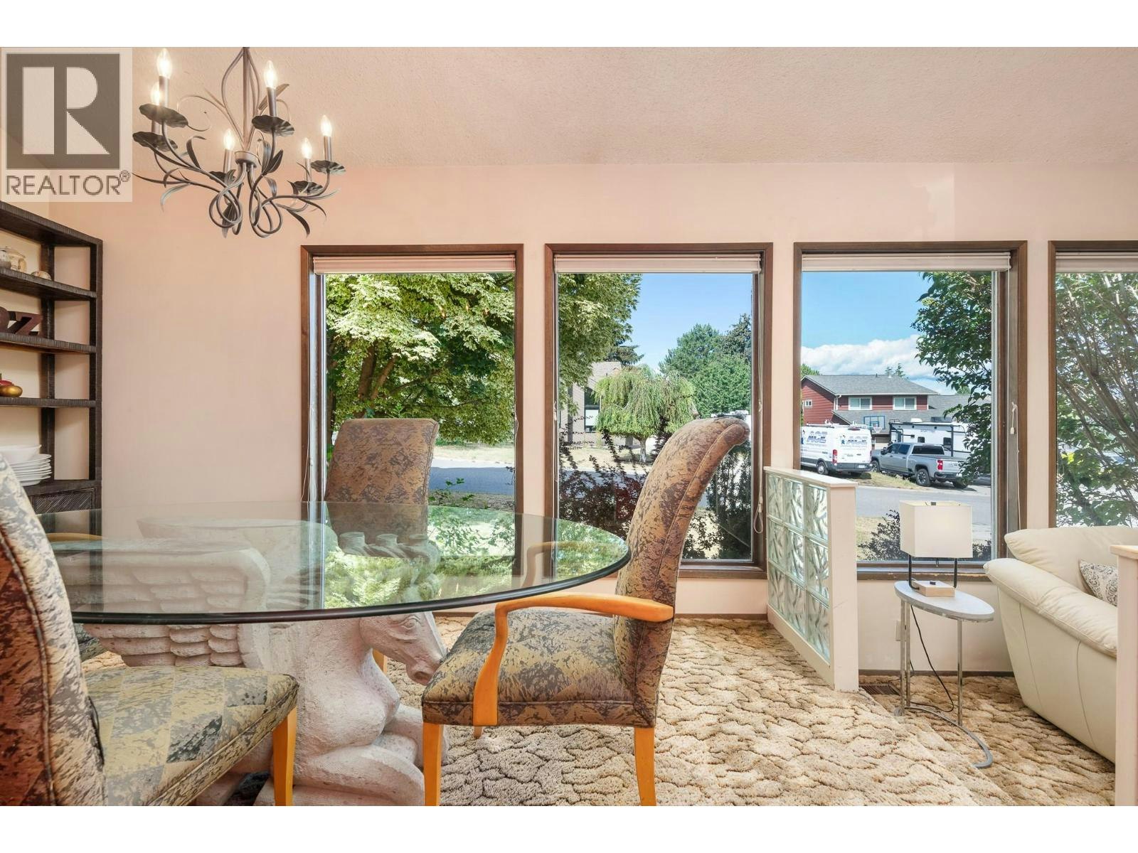7807 Corona Court, Coldstream, BC, V1B 2C2 - 11
