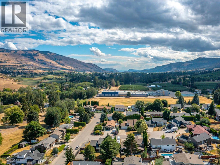 7807 Corona Court, Coldstream, BC, V1B 2C2 - 47