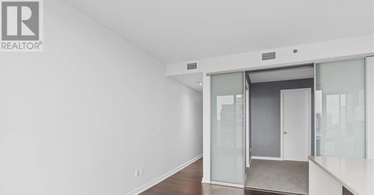 907-300 Lisgar Street, Ottawa, ON, K2P 0E2 - 14