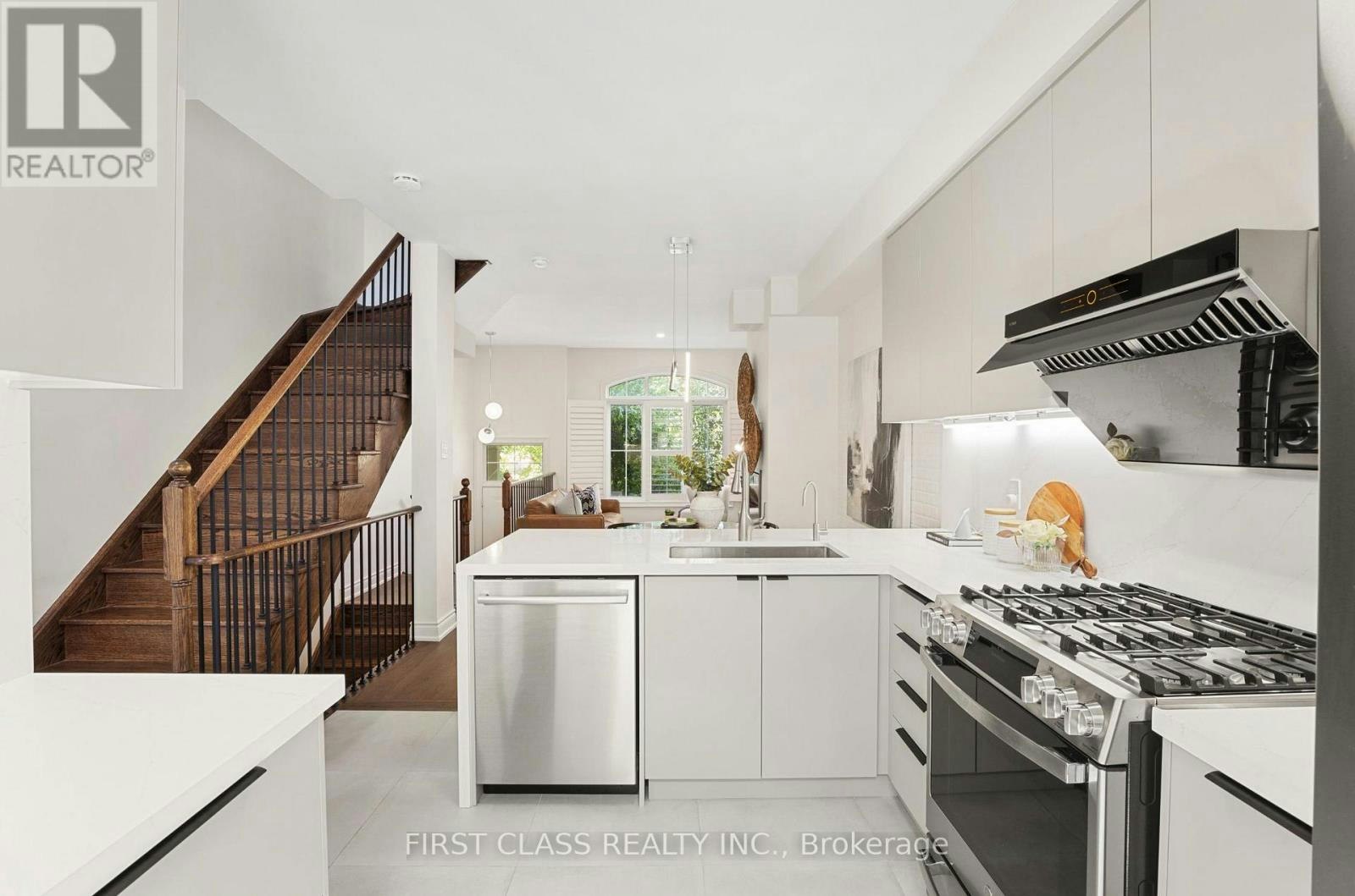 133A Finch Avenue E, Toronto, ON, M2N 0H7 - 9