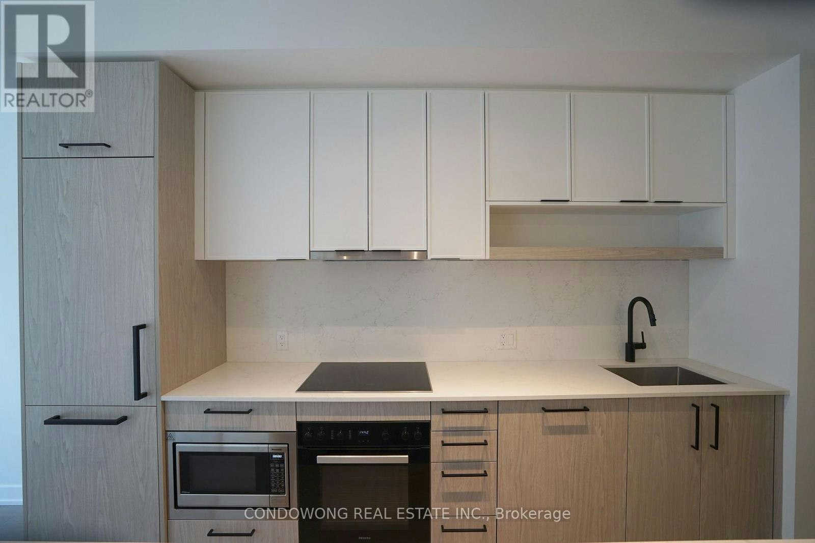 502-91 Montclair Avenue, Toronto, ON, M5P 0B1 - 2