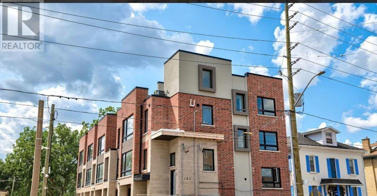 5-183 Victoria Street N, Kitchener, ON, N2H 5C5