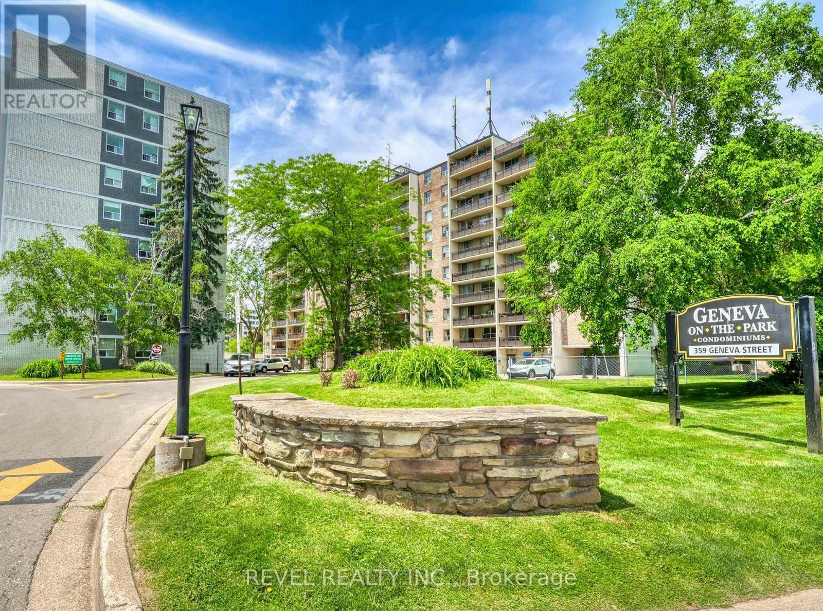407-359 Geneva Street S, St. Catharines, ON, L2N 2G5