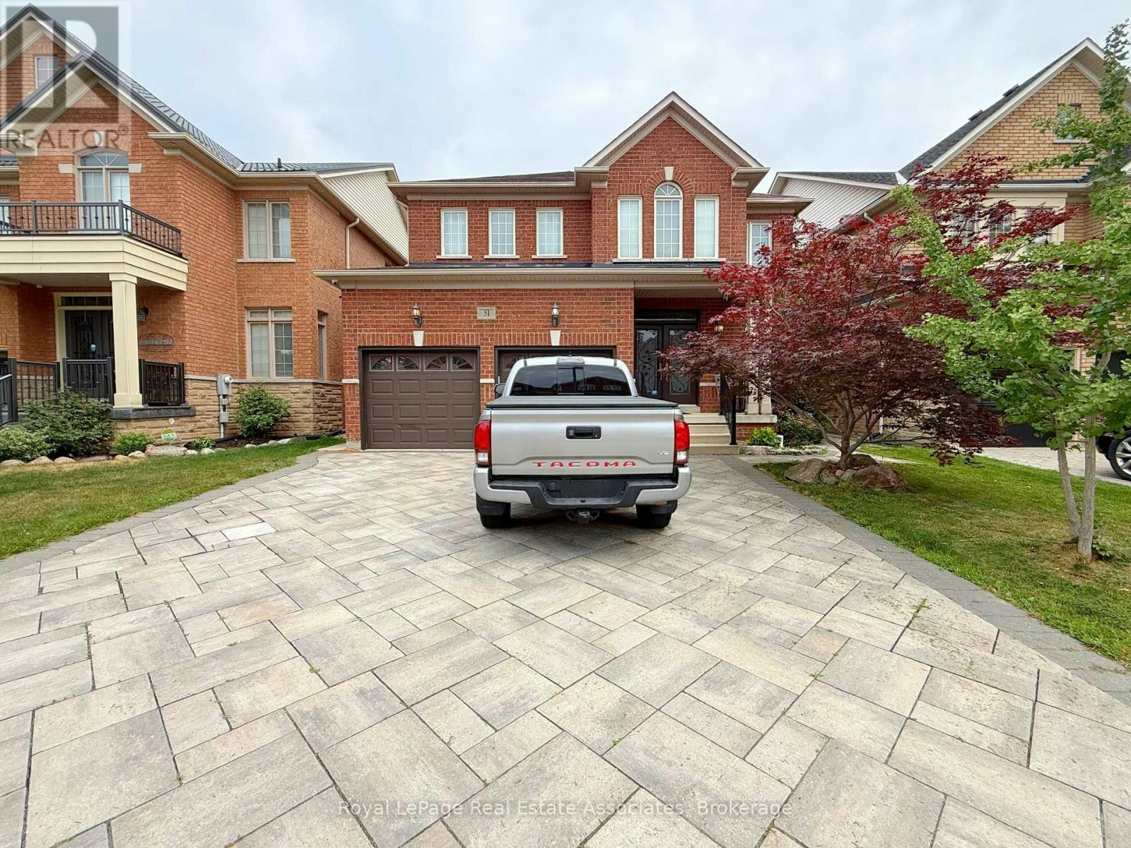 51 Sorbonne Drive, Brampton, ON, L6P 1Y6