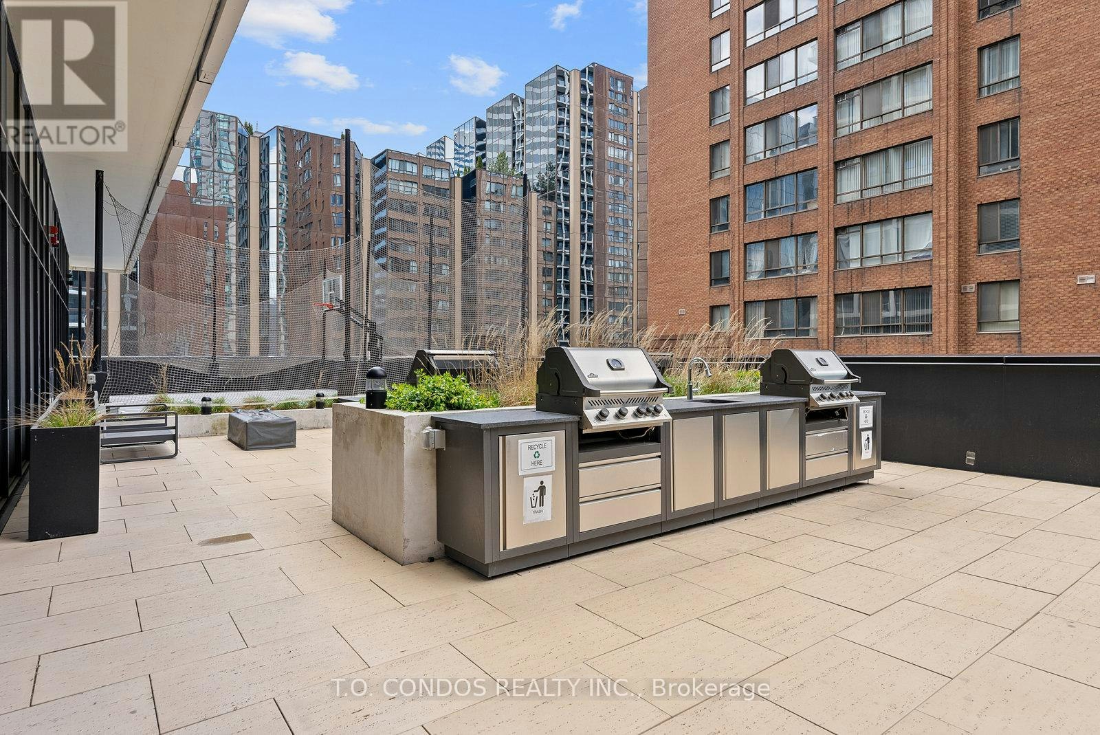 2103-20 Edward Street, Toronto, ON, M5G 1C9 - 19