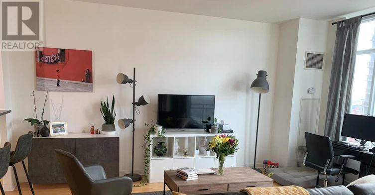1801-570 Laurier Avenue W, Ottawa, ON, K1R 1C8 - 4