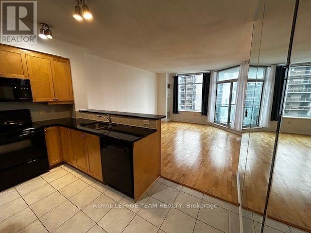 1801-570 Laurier Avenue W, Ottawa, ON, K1R 1C8 - 18