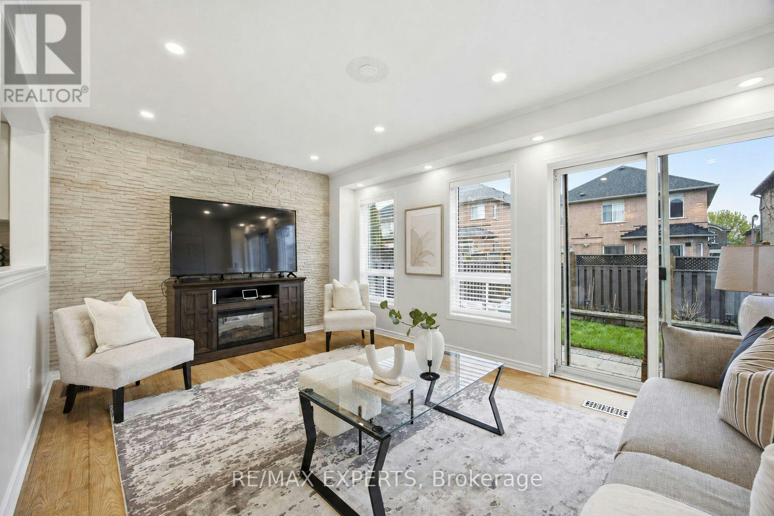 40 Dills Crescent, Milton, ON, L9T 5P2
