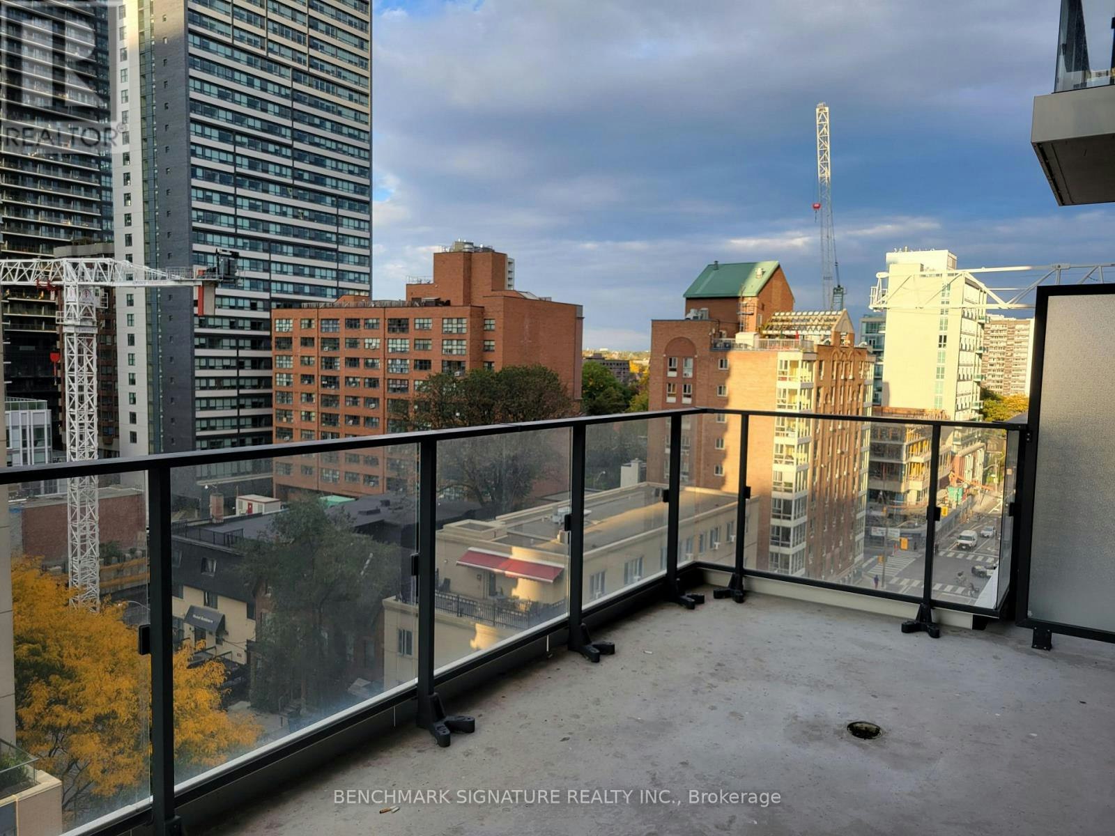 911-77 Shuter Street, Toronto, ON, M5B 0B8 - 2