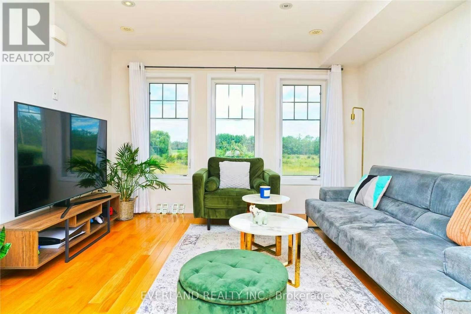 5267 Major Mackenzie Drive E, Markham, ON, L6C 0N3 - 11