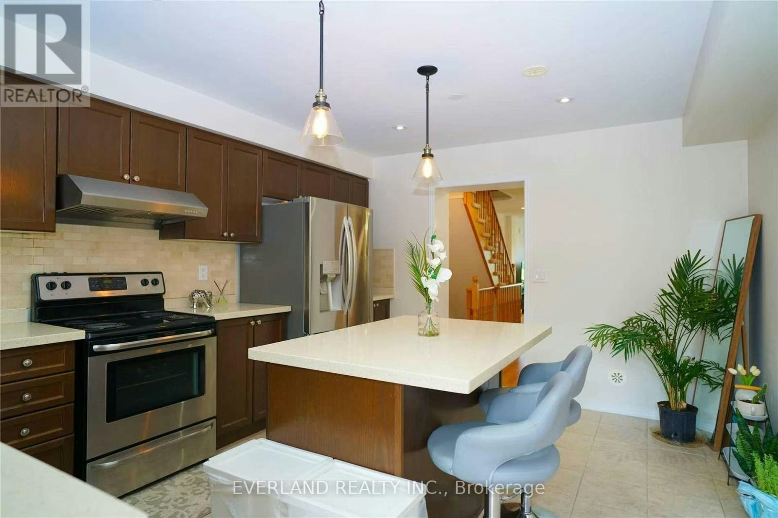 5267 Major Mackenzie Drive E, Markham, ON, L6C 0N3 - 9