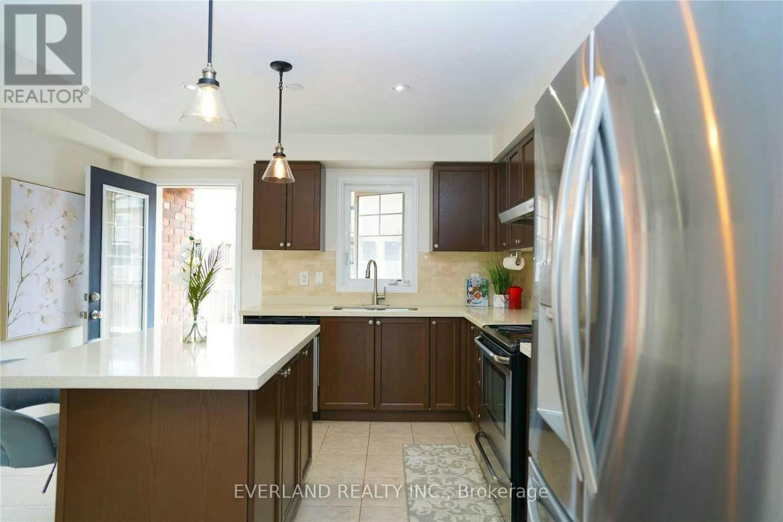 5267 Major Mackenzie Drive E, Markham, ON, L6C 0N3 - 10