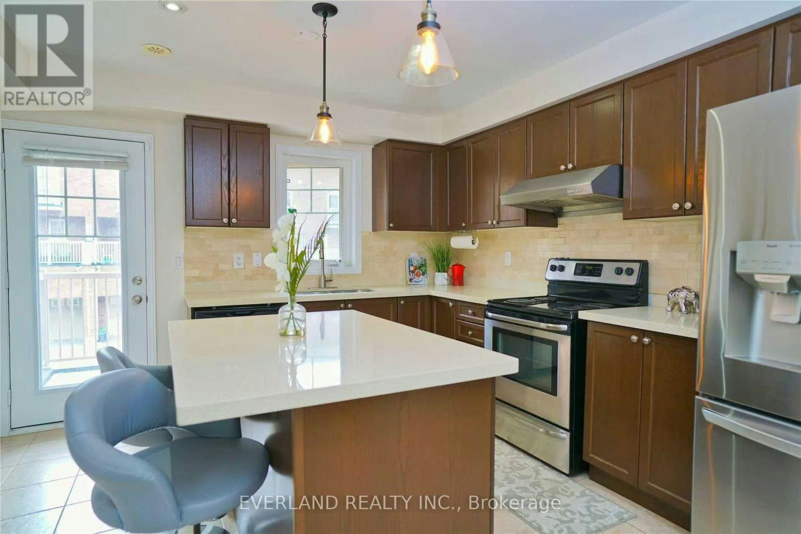 5267 Major Mackenzie Drive E, Markham, ON, L6C 0N3 - 8