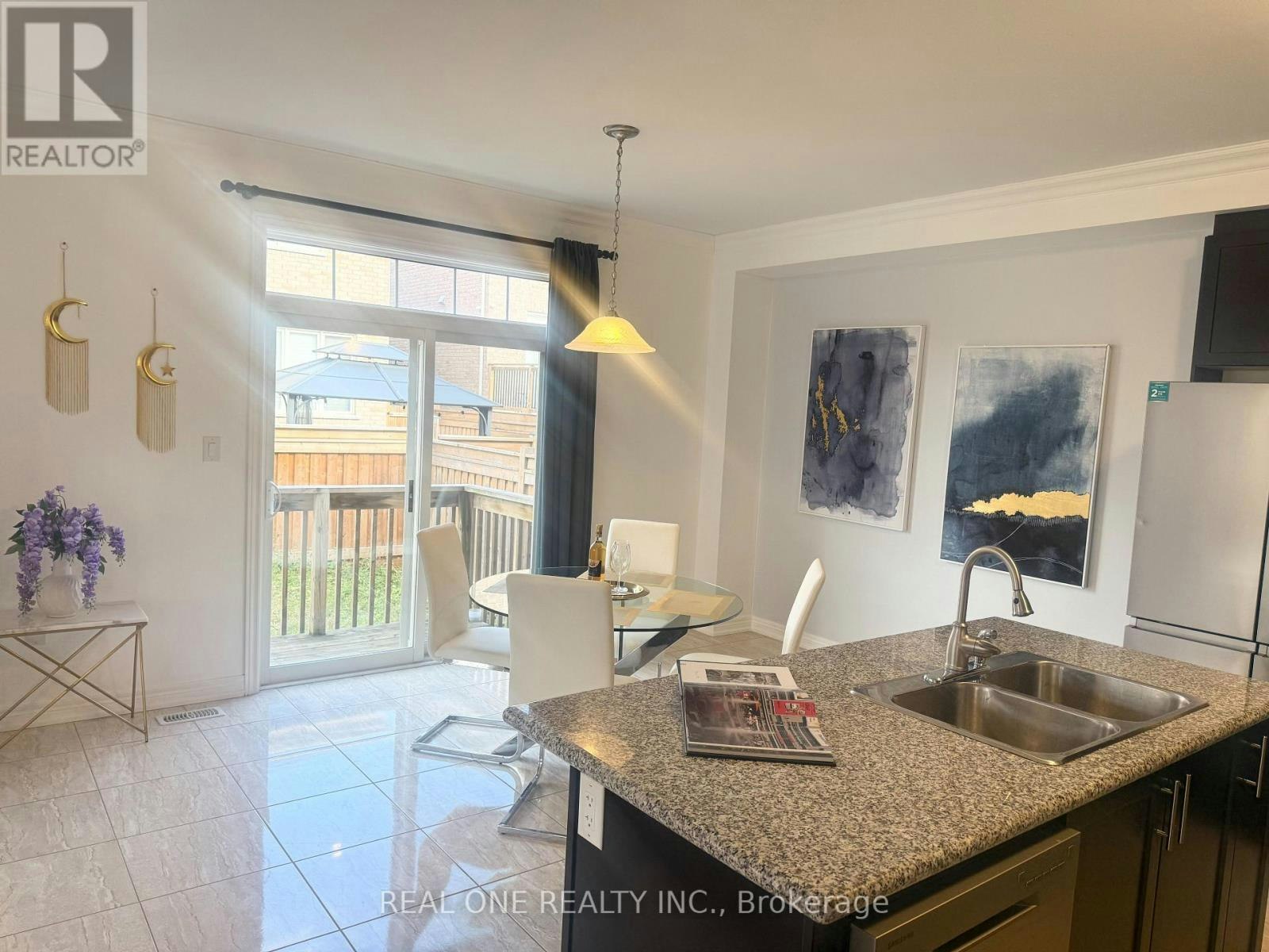 39 Mowder Drive, Aurora, ON, L4G 0V4 - 9