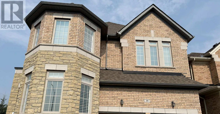 39 Mowder Drive, Aurora, ON, L4G 0V4 - 2