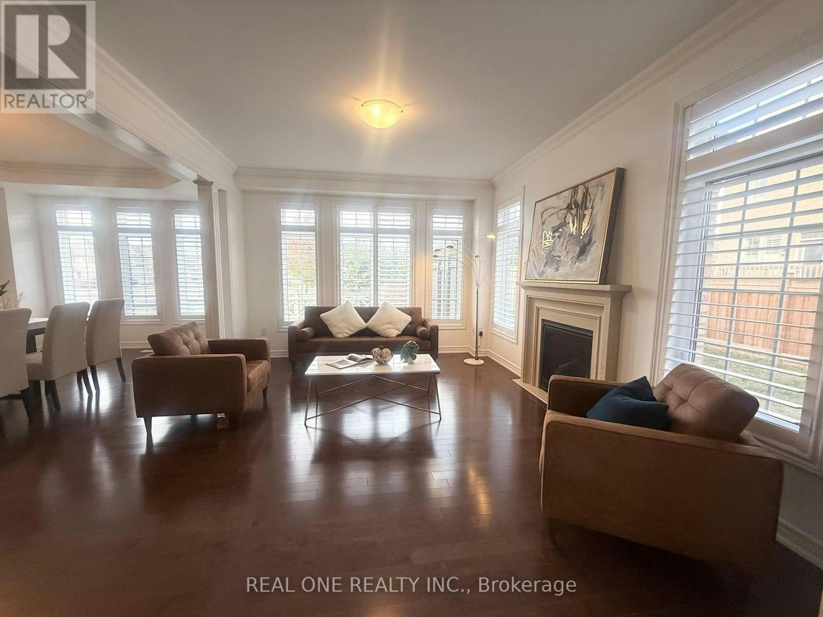 39 Mowder Drive, Aurora, ON, L4G 0V4 - 6