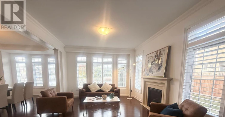 39 Mowder Drive, Aurora, ON, L4G 0V4 - 6