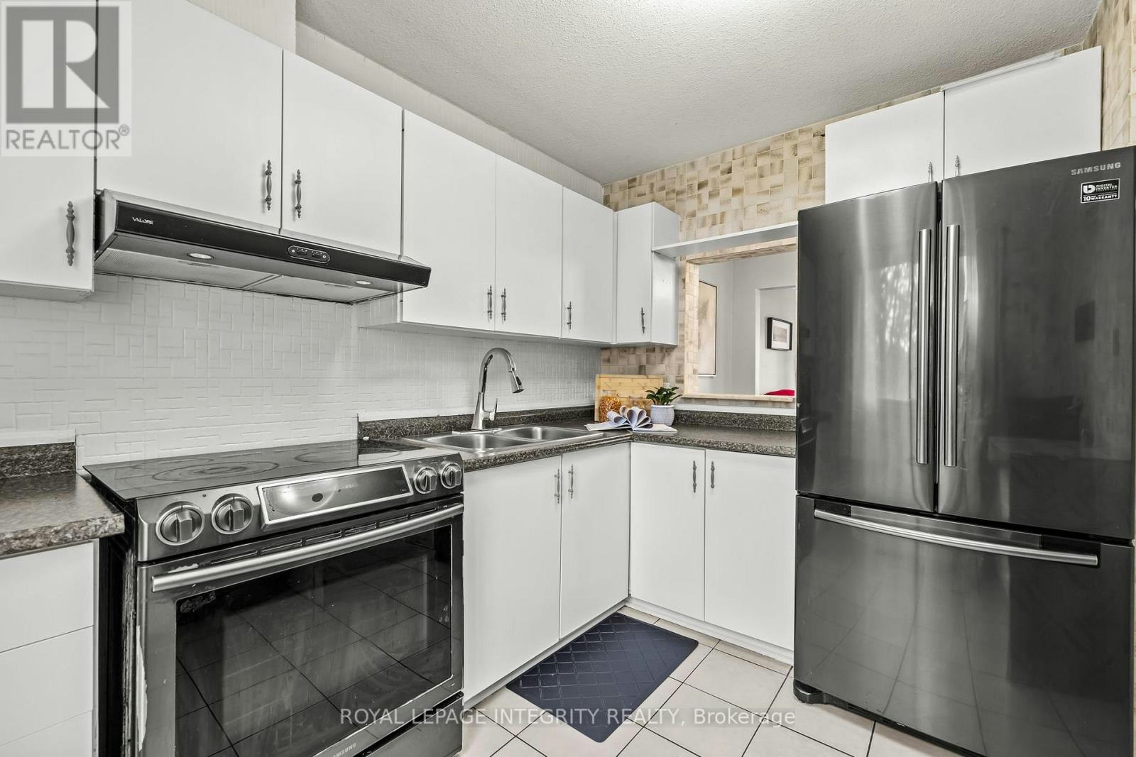 3565 Aladdin Lane, Ottawa, ON, K1T 1E1 - 5