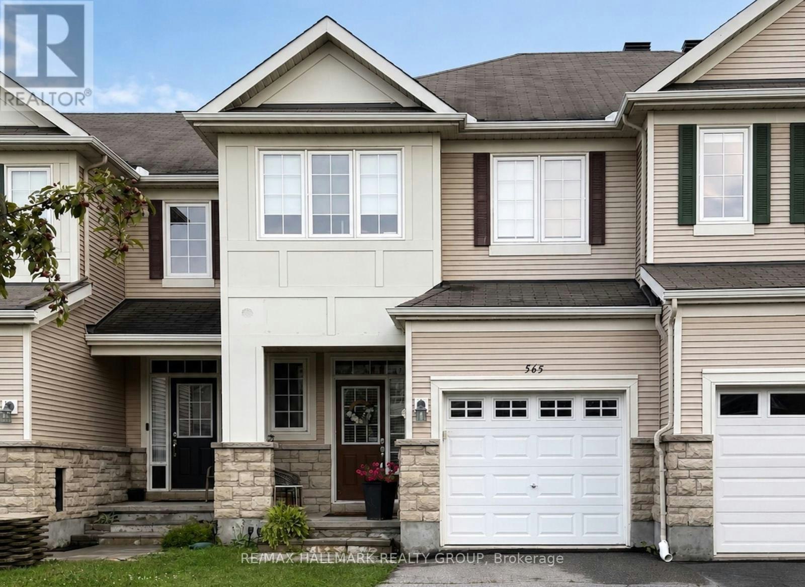 565 Pepperville Crescent, Ottawa, ON, K2M 0E6