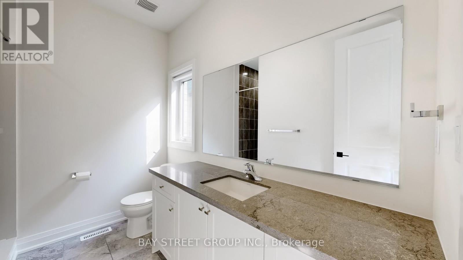 UPPER TWO BEDROOMS-97 Halldorson Avenue, Aurora, ON, L4G 0C5 - 10