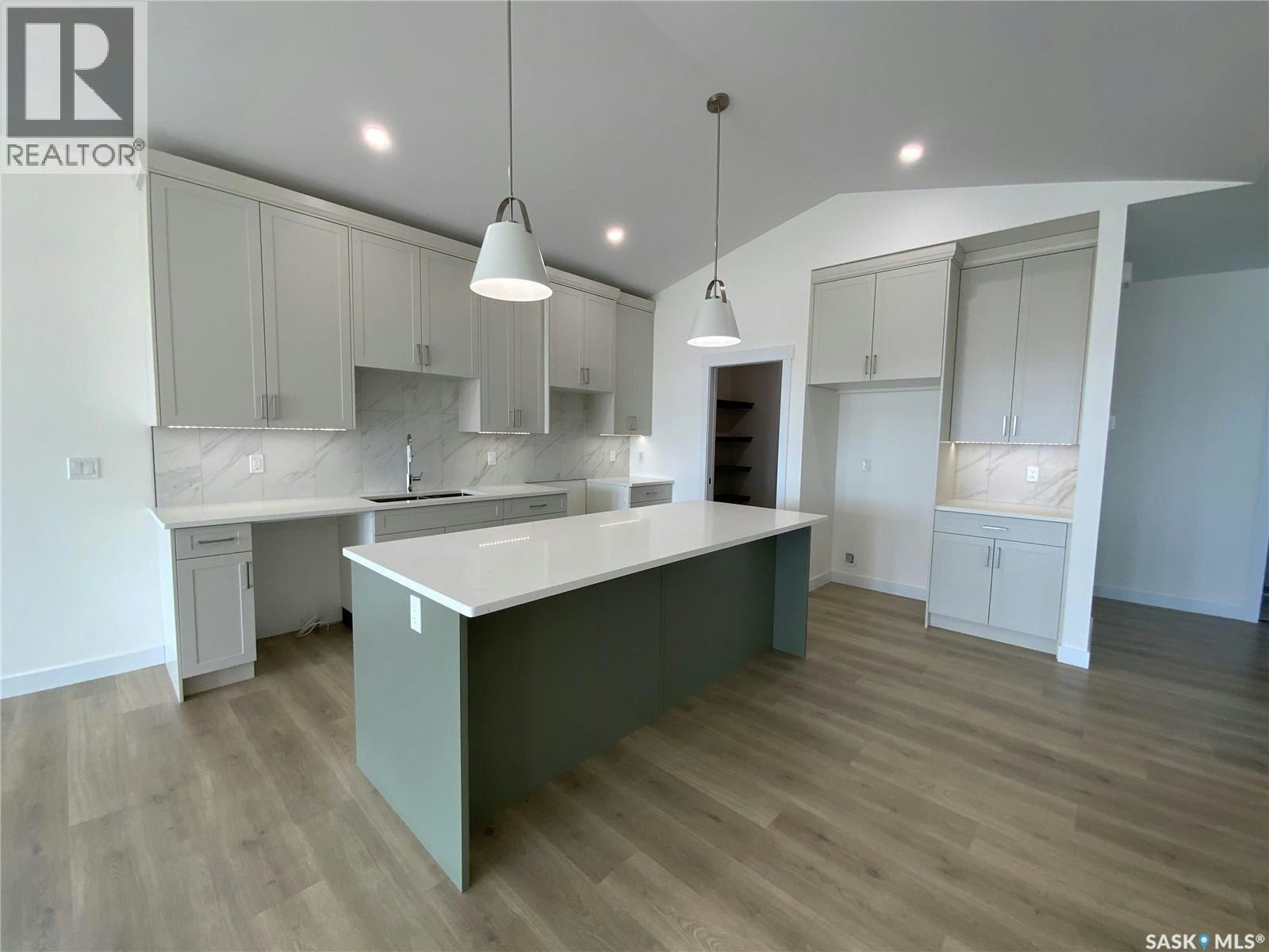 250 Doran Way, Saskatoon, SK, S7H 4N2