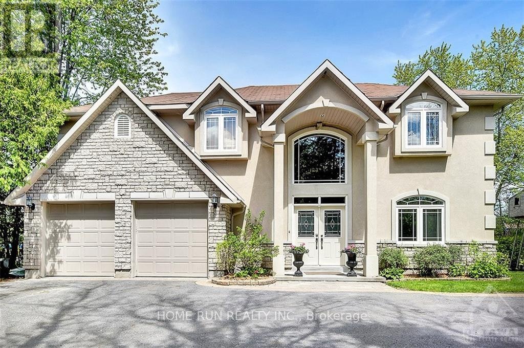3 Winding Way, Ottawa, ON, K2C 3H1