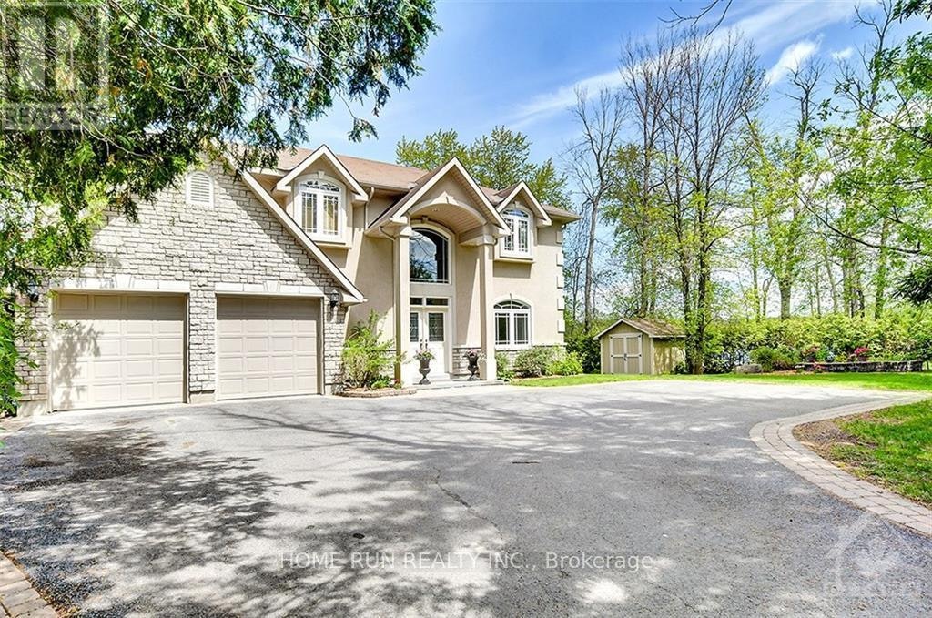3 Winding Way, Ottawa, ON, K2C 3H1 - 2