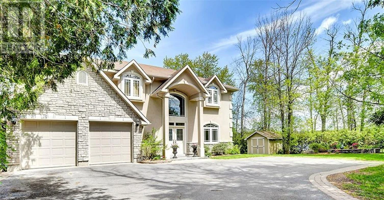 3 Winding Way, Ottawa, ON, K2C 3H1 - 2