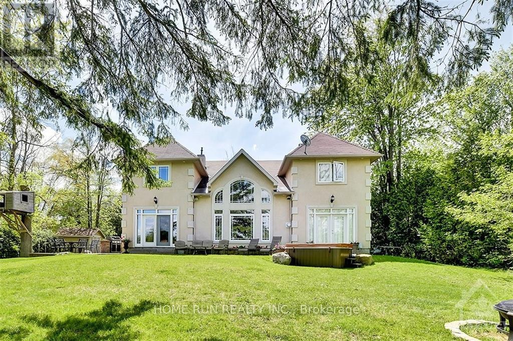 3 Winding Way, Ottawa, ON, K2C 3H1 - 3