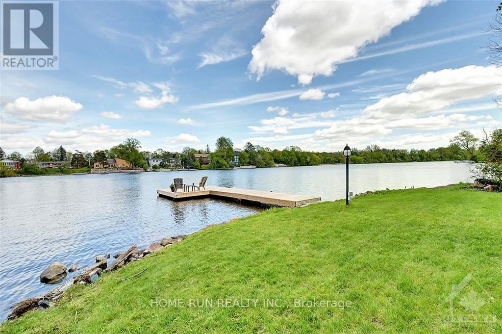 3 Winding Way, Ottawa, ON, K2C 3H1 - 4