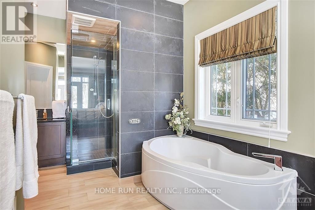 3 Winding Way, Ottawa, ON, K2C 3H1 - 22