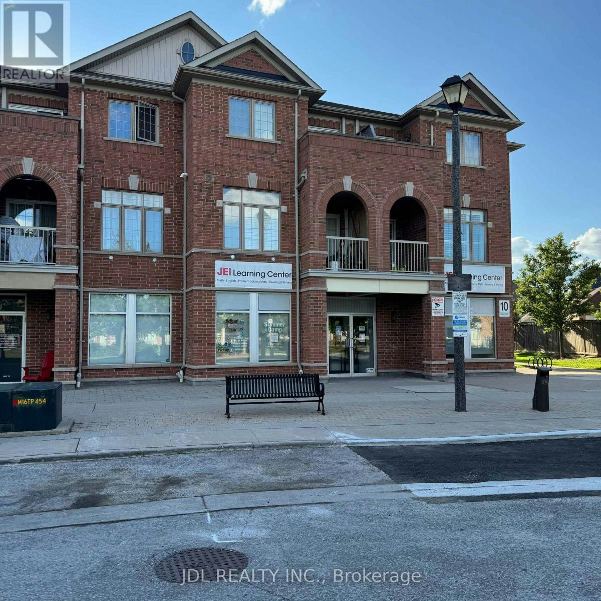 27-10 Greensborough Village Circle, Markham, ON, L6E 1M4 - 2