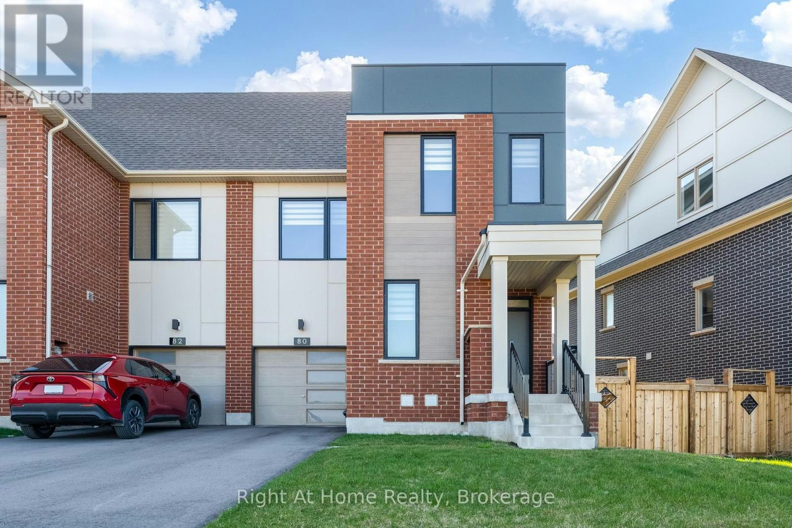 80 Settlers Road E, Oakville, ON, L6H 0Y8