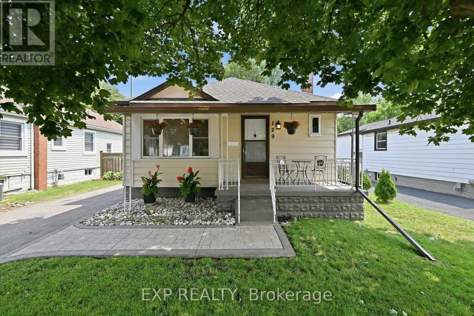 129 25th Street EAST, Hamilton, ON, L8V 3A3
