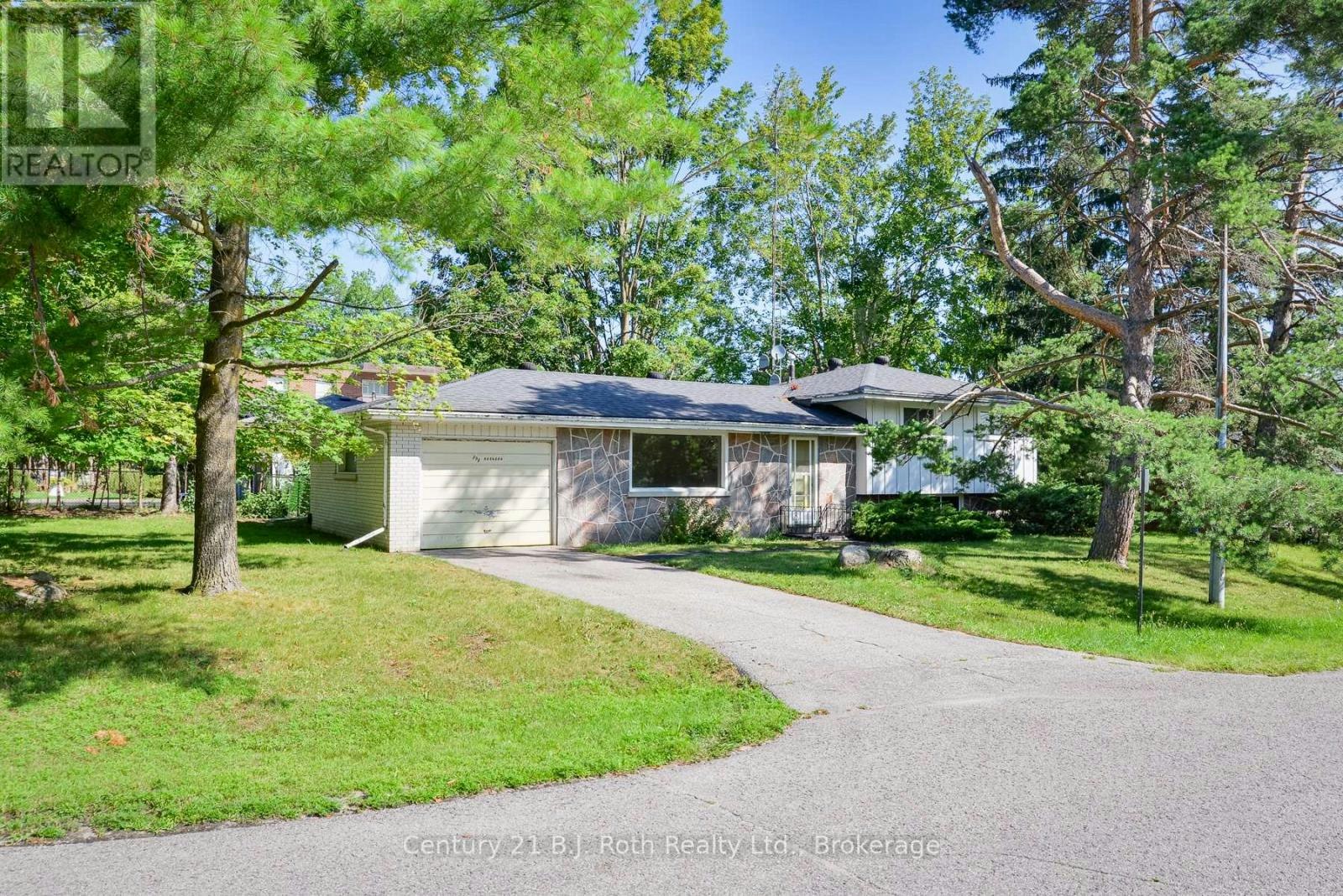 398 Old Muskoka Road, Orillia, ON, L3V 4G7